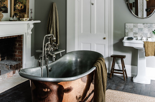 BEULAH HOUSE - BATHROOM II